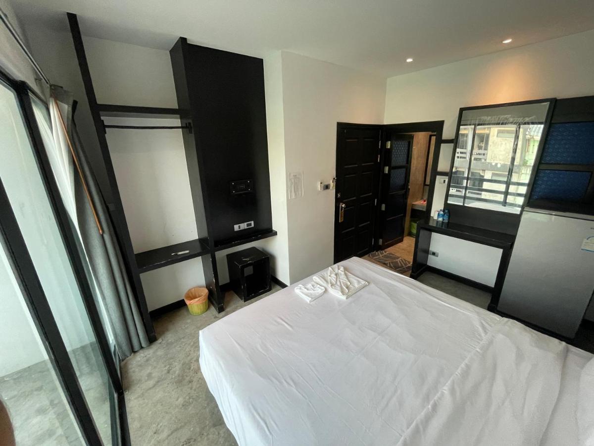 Cokoon Islanda Patong Hotel Buitenkant foto