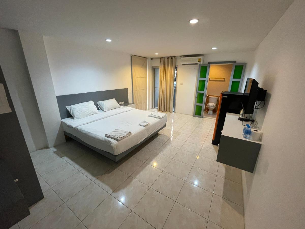 Cokoon Islanda Patong Hotel Buitenkant foto